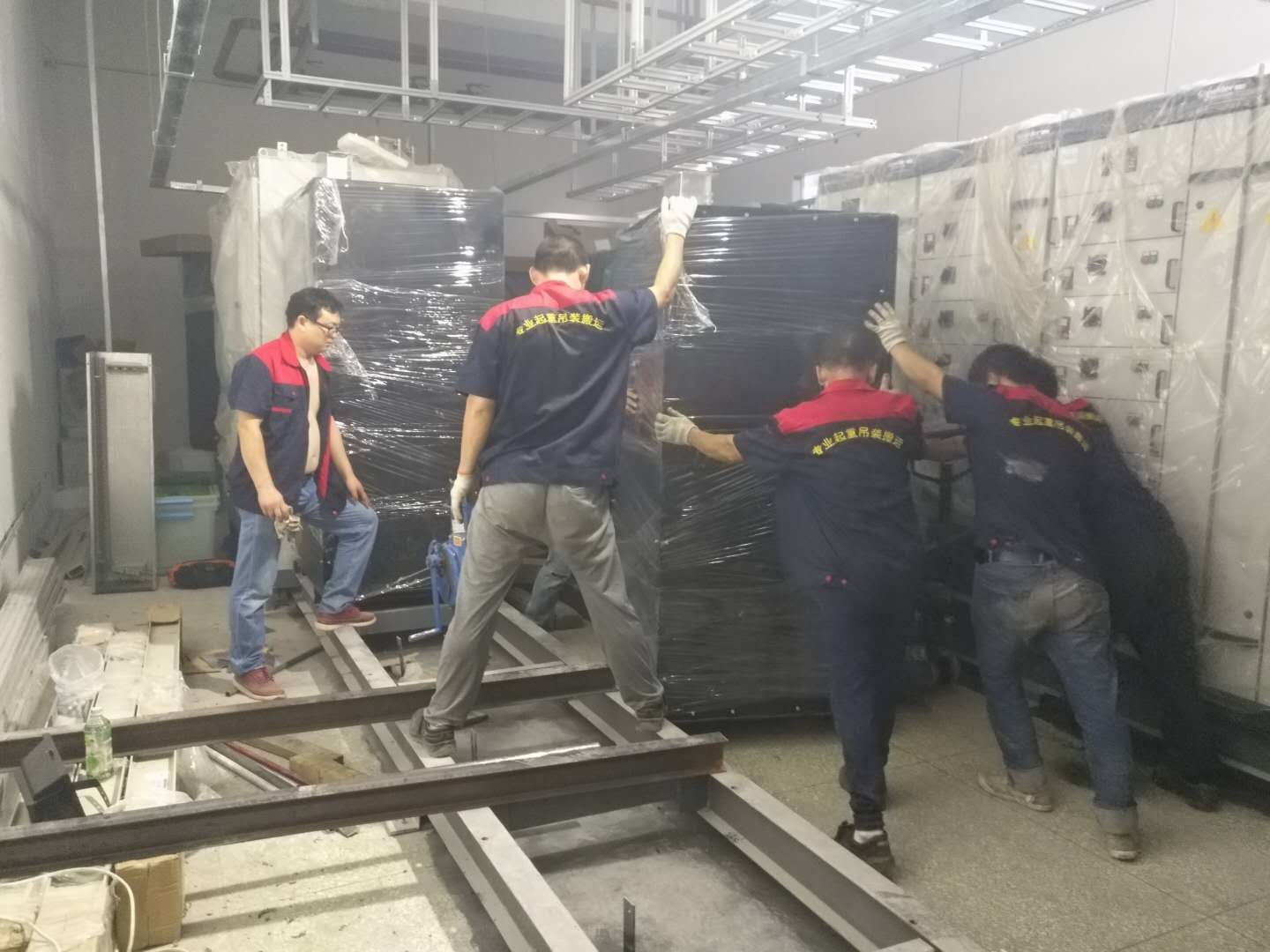 北京設(shè)備吊裝人工搬運(yùn)小技巧